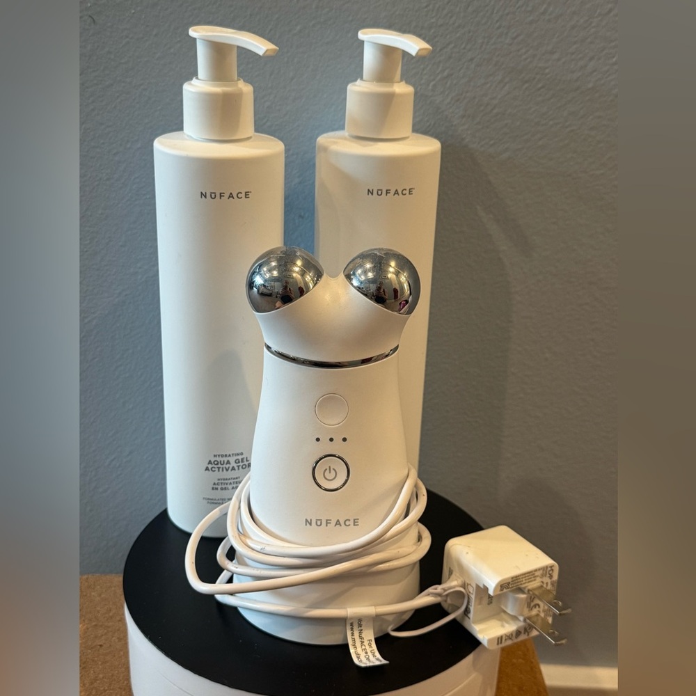 NuFace Trinity Device AND Two Full Bottles of Aqua Gel Activator 10 fl oz each